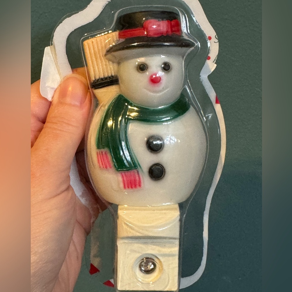 Snowman Christmas Nightlight - Light Auto-sensing